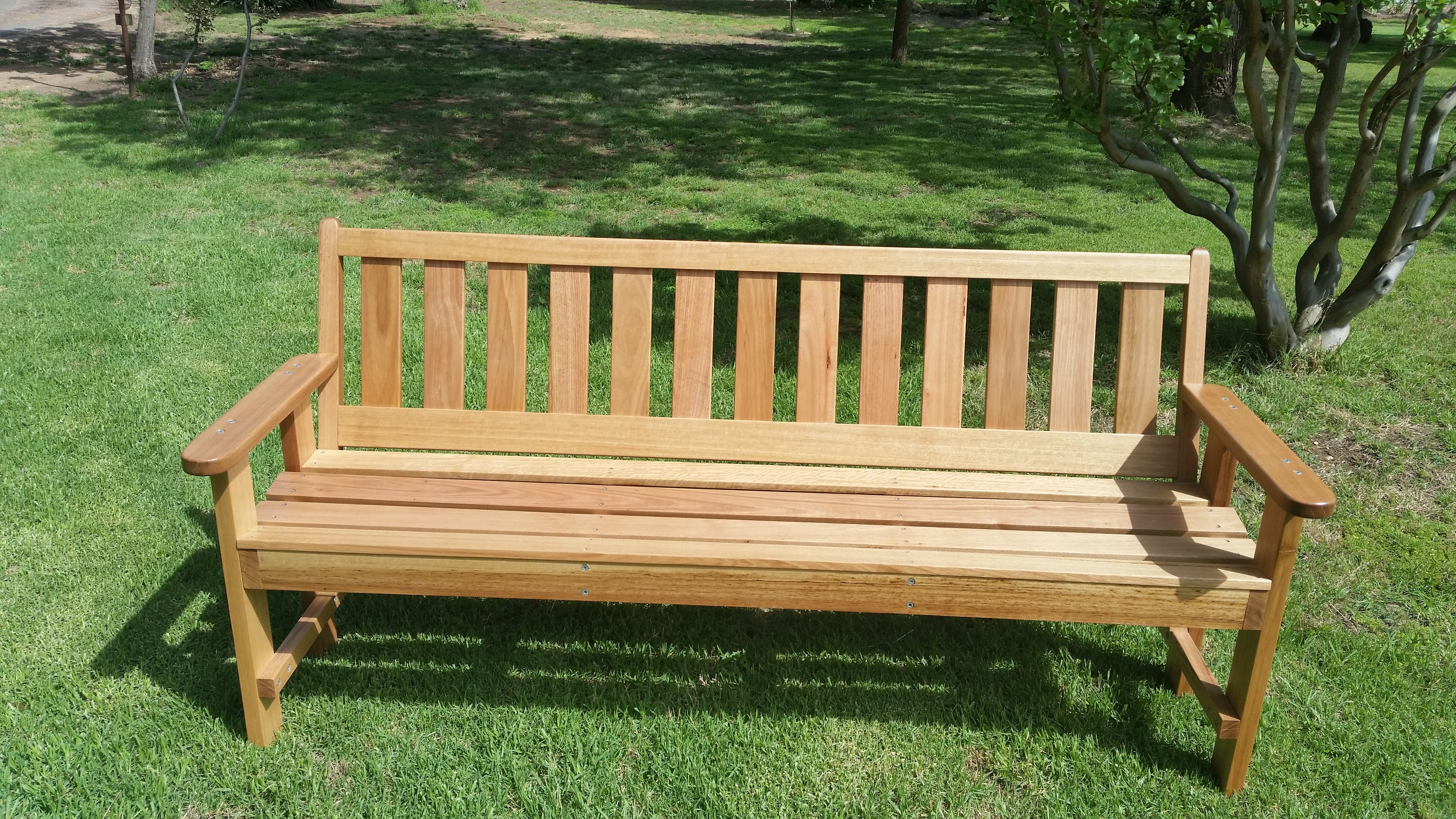 Camphor Laurel Bench Seat